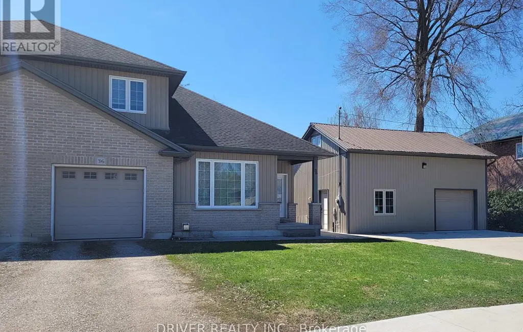 36 Spruce Street W — Front Exterior