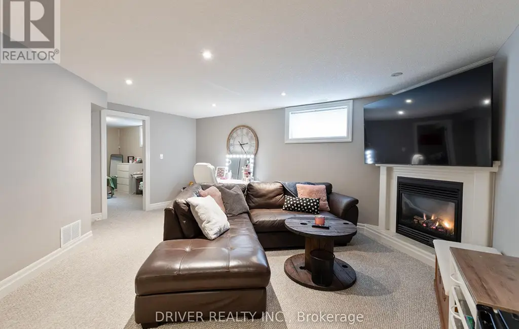 jenny mcmullin - driver realty brokerage sales representative